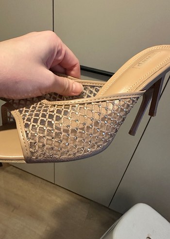 Bej Parlak İnce Topuklu Kadın terlik - Görsel 4