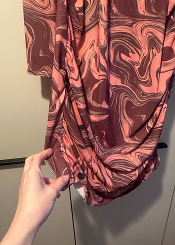 Pembe Batik Desenli Uzun Kollu Elbise - Görsel 4