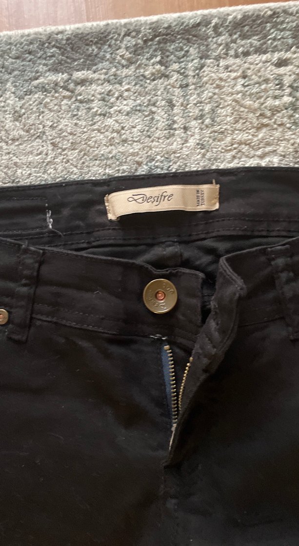 Düğmeli fermuarlı Siyah Kadın Kot Pantolon - Görsel 2