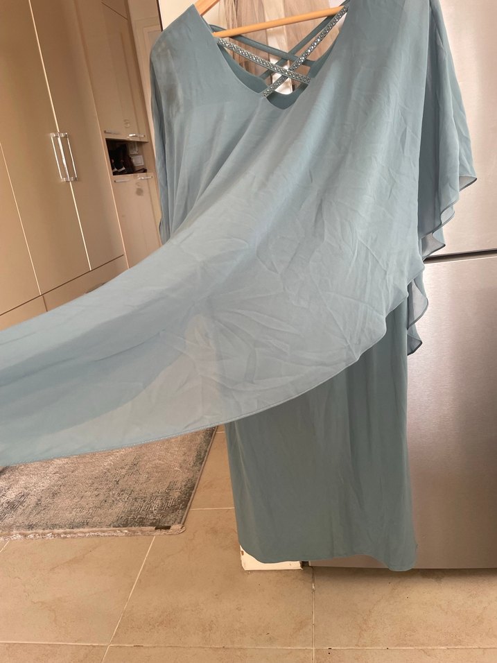 Yeşil V Yakalı Uzun Bohem Abiye Elbise 1 kez giyildi - Görsel 3