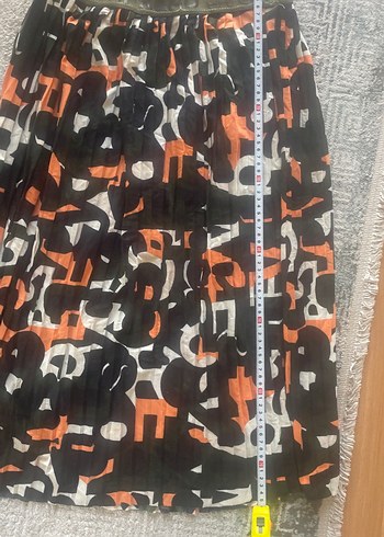 Desenli Pilili Uzun Kadın Etek - Görsel 5