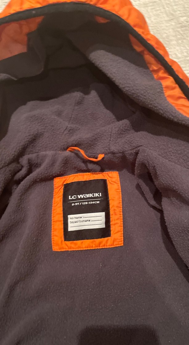 Turuncu Kapüşonlu Erkek Çocuk Mont - Görsel 2