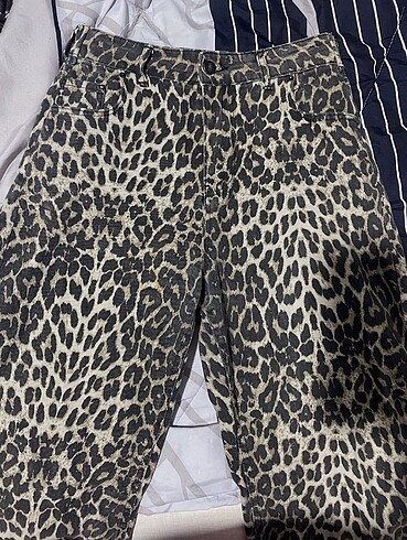 Diğer Leopar desenli geniş paça jean