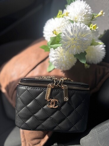 Chanel kutu siyah çanta