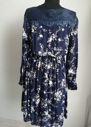 Çiçekli Elbise - Görsel 7