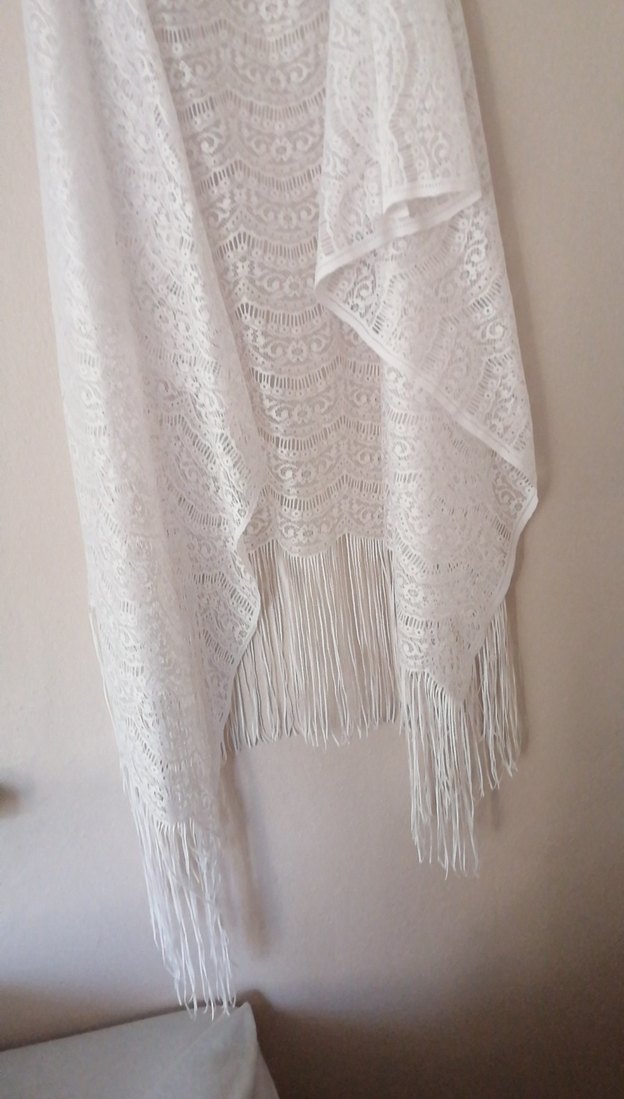 Beyaz Dantel dokulu kadın pareo - Görsel 2