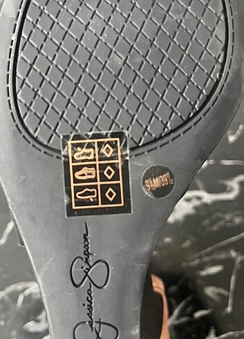 Jessica Simpson Dolgu topuk sandalet