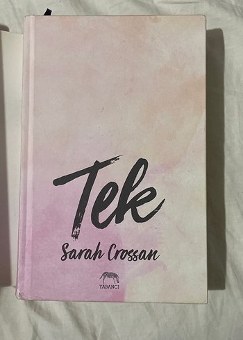 Tek - Sarah Crossan - Görsel 4