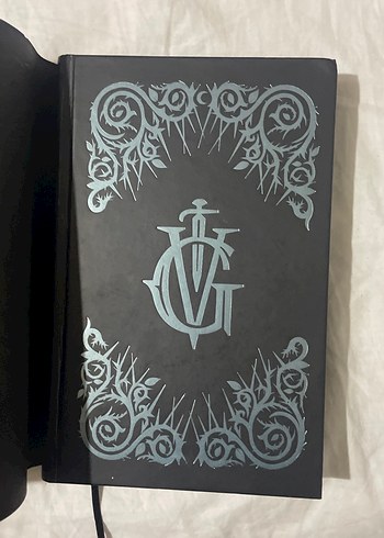 Dikenlerin Dili - Leigh Bardugo - Görsel 4