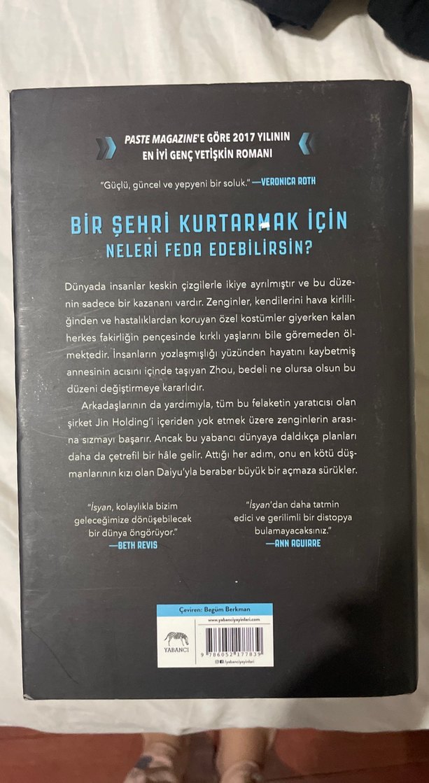 İsyan - Cindy Pon- ciltli - Görsel 2