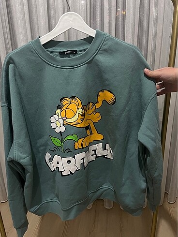 Garfield baskılı sweatshirt