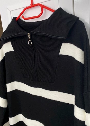 Uzun Kollu Siyah Çizgili Triko Elbise - Görsel 2