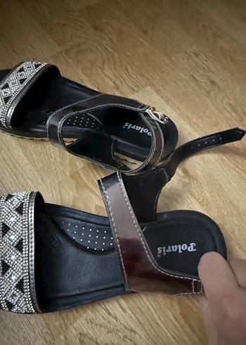 Kadın Bohem Tarzı Tokalı Dolgu Topuk Sandalet - Görsel 3