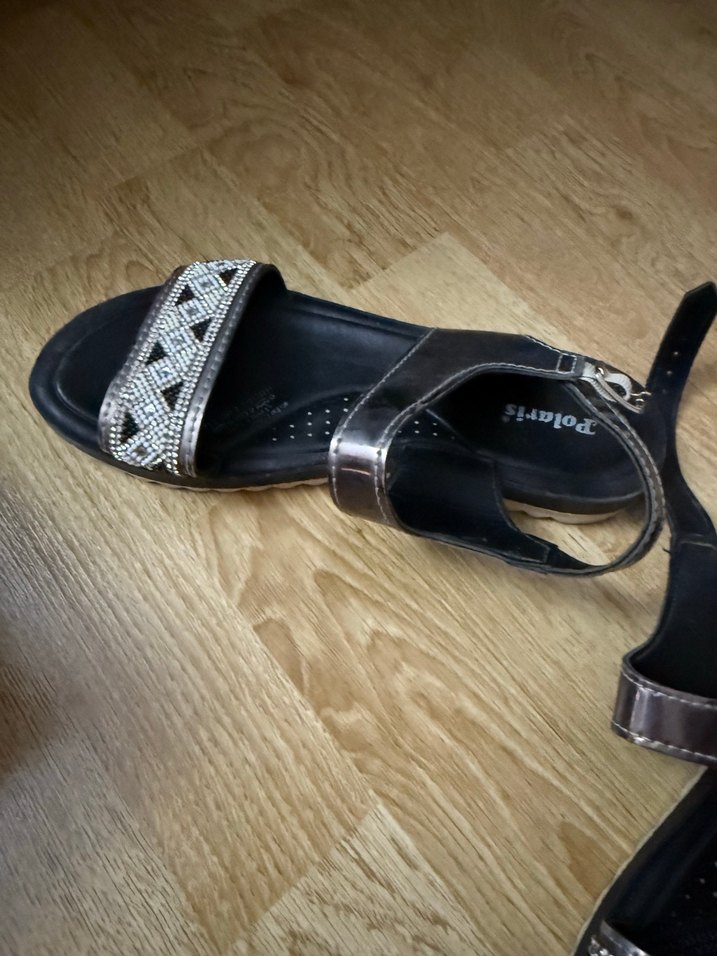 Kadın Bohem Tarzı Tokalı Dolgu Topuk Sandalet - Görsel 2