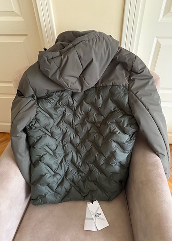 Kiğılı marka Kapüşonlu Kısa Erkek Mont - Görsel 4