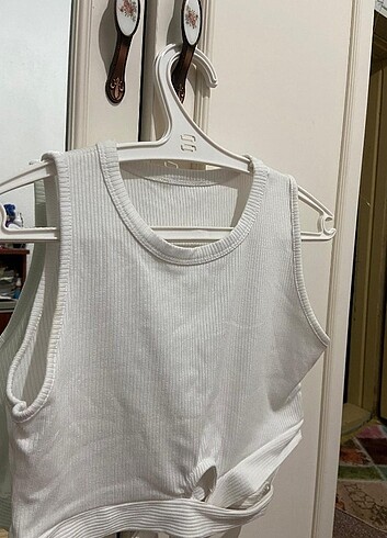 Beyaz crop