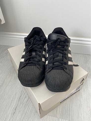 Adidas süperstar