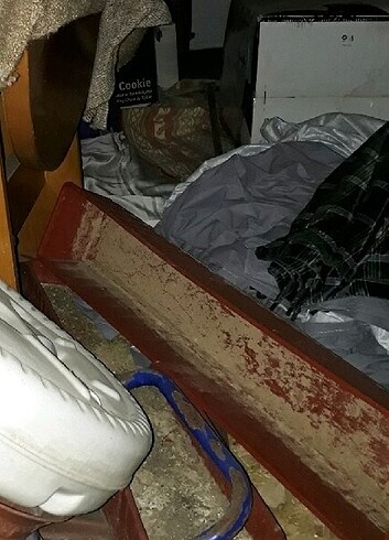 Uzun dikdortgrn saksi