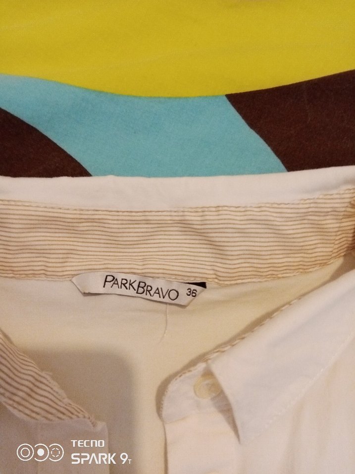 Düğmeli Beyaz Kadın Gömlek - Görsel 2