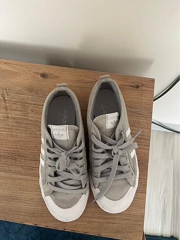 36 Beden gri Renk Adidas ayakkabı