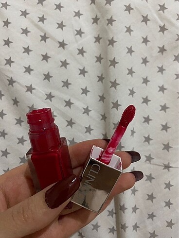  Beden Clinique Lacquer Lava Pop 02
