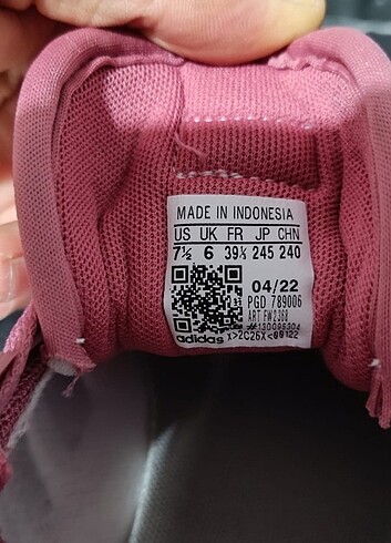39,5 Beden Sıfır orjinal Adidas