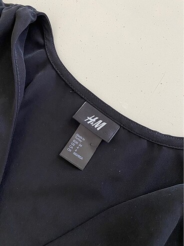 34 Beden H&M SİYAH KISA ELBİSE