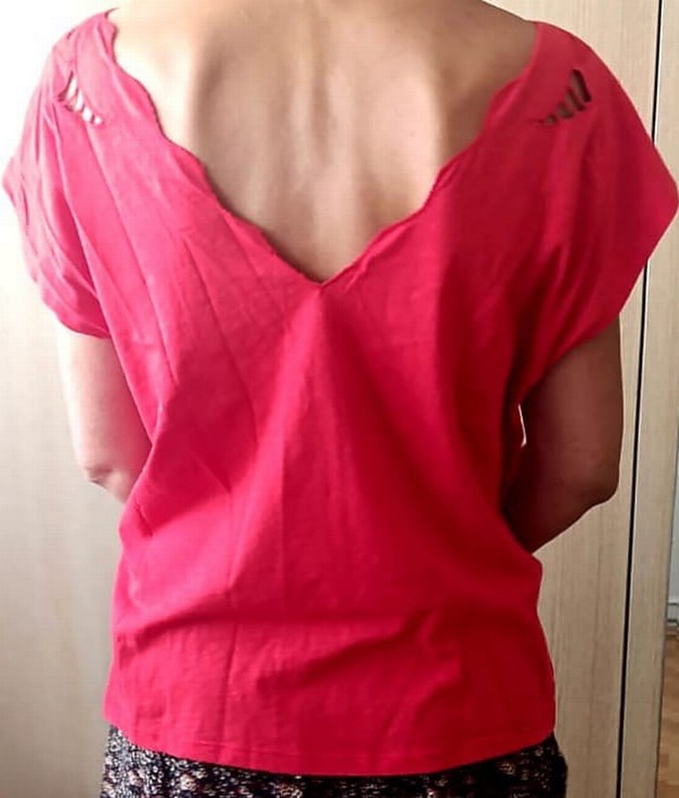 Dantel Detaylı Kırmızı Bluz - Görsel 2