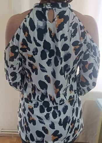 Gri Leopar Desenli Kadın Bluz - Görsel 2