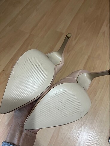 39 Beden ten rengi Renk Stiletto