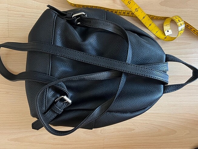 Beden siyah Renk Stradivarius Sırt çantası
