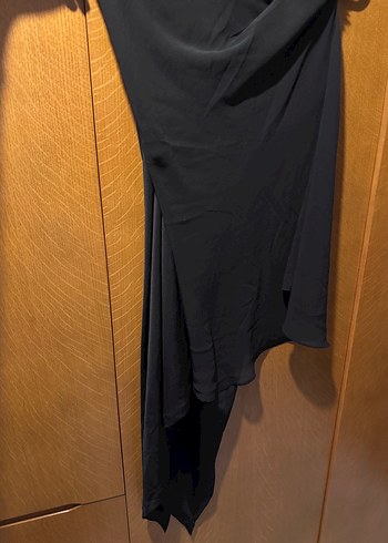 Tek Omuzlu Siyah Uzun Abiye Elbise - Görsel 4