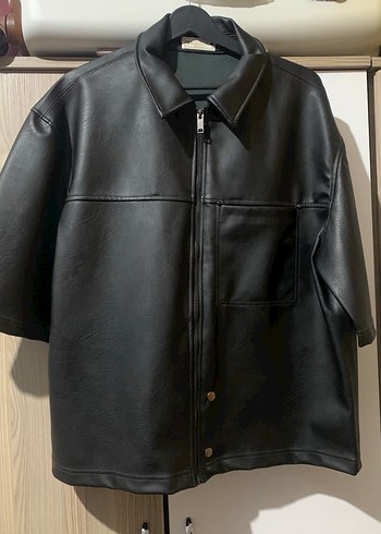 Siyah Deri Kısa Kollu Oversize Ceket - Görsel 2