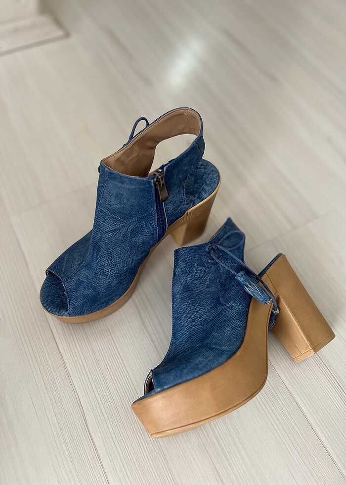 Kalın topuklu ayakkabı - Görsel 3