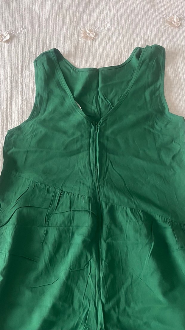 Yeşil Kolsuz Tulum V Yaka - Görsel 2