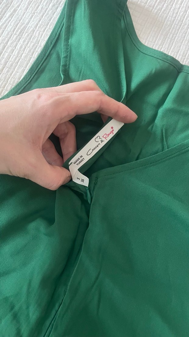 Yeşil Kolsuz Tulum V Yaka - Görsel 3