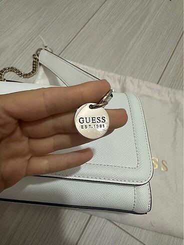  Beden Orijinal, etiketli Guess çanta