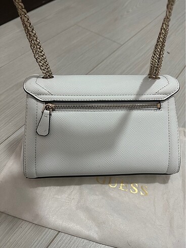 Guess Orijinal, etiketli Guess çanta