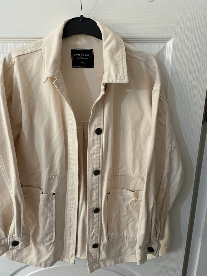 Bej Düğmeli Keten Midi Kadın Ceket - Görsel 4