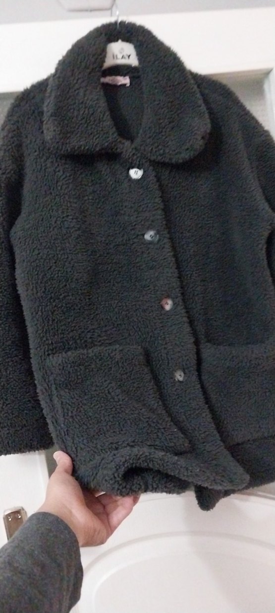 Düğmeli Siyah Midi Kadın Peluş Kaban - Görsel 4