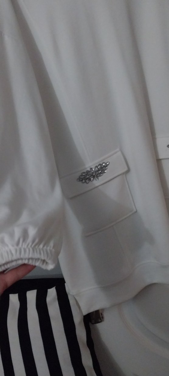 Beyaz Sokak Stili Rahat Takım - Görsel 2