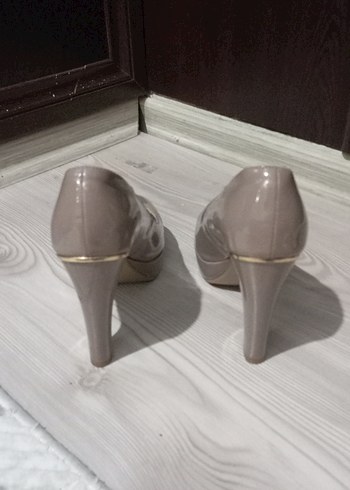 Canzone Bej Rugan Tokalı Stiletto