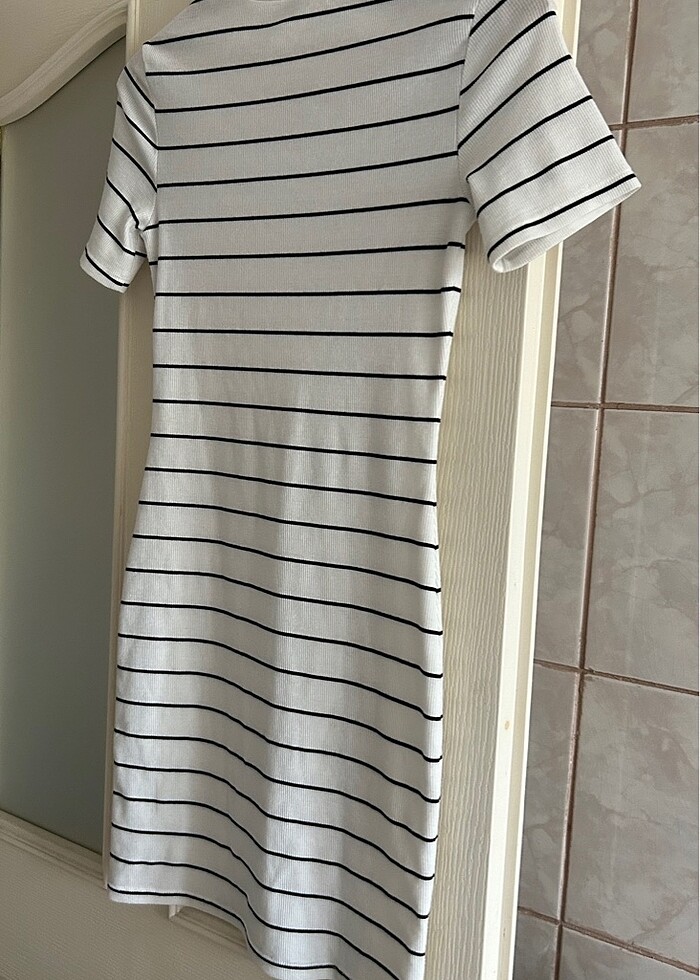 Çizgili elbise - Görsel 3