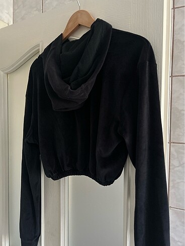 m Beden Siyah crop sweat