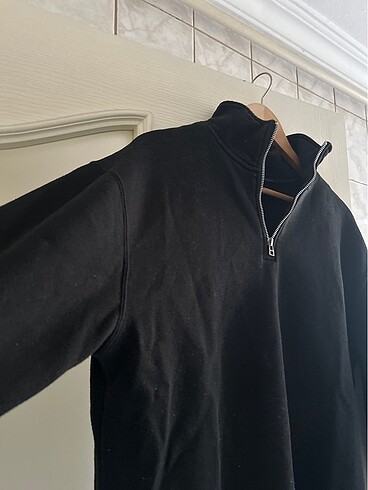 s/m Beden Pull&bear siyah fermuar detaylı sweatshirt