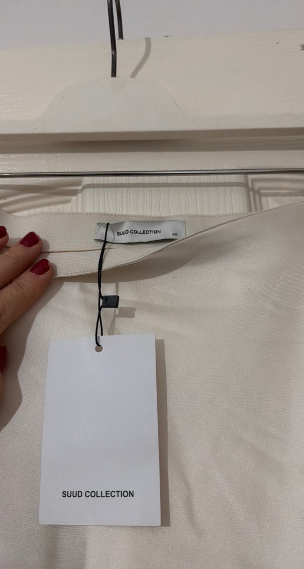 Beyaz Uzun Dökümlü Kadın Etek - Görsel 4