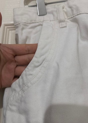 Kadın Beyaz Mini Pamuklu Şort - Görsel 3