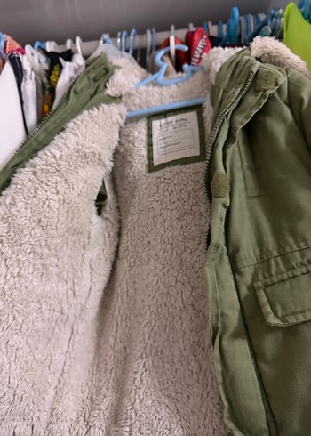 Erkek Çocuk Yeşil Sıcak Kürklü Ceket - Görsel 2