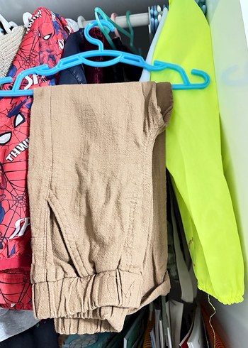 Erkek çocuk Bej Keten Rahat Kesim Kemerli Pantolon - Görsel 5