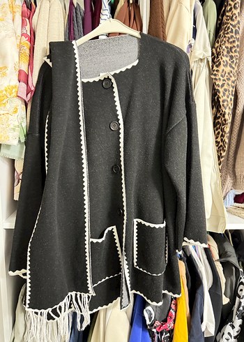 Nakışlı Siyah Uzun Kadın Yün Kaban atkılı - Görsel 4